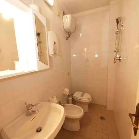 Cilene Hotel 2*